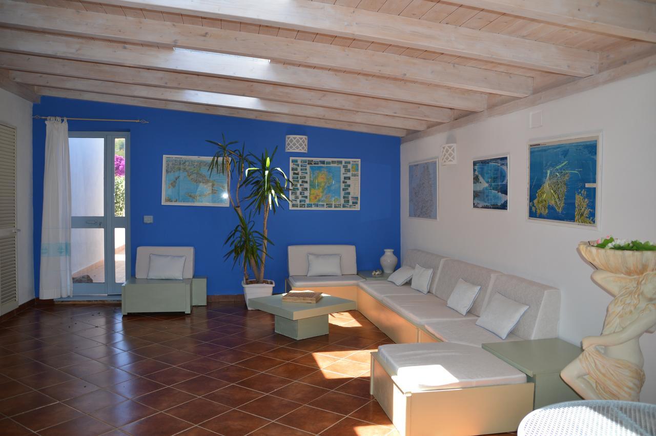 Hotel Il Timone Cugnana Exteriör bild