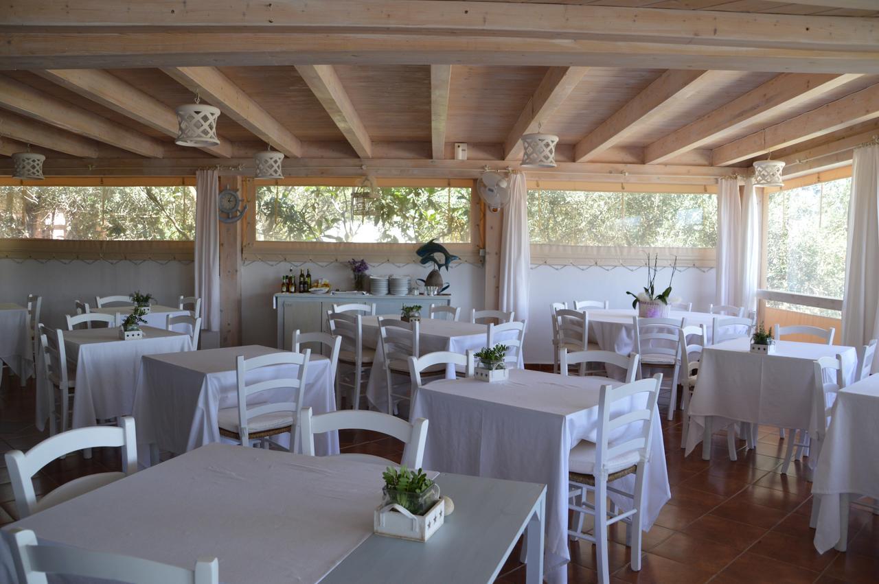 Hotel Il Timone Cugnana Exteriör bild